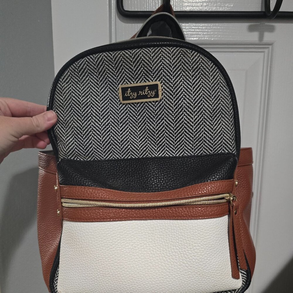 Itzy ritzy mini plus diaper bag
